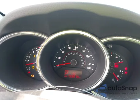 2011 Kia Sorento Lx z USA, uszkodzony, nr VIN 5XYKTCA19BG018776